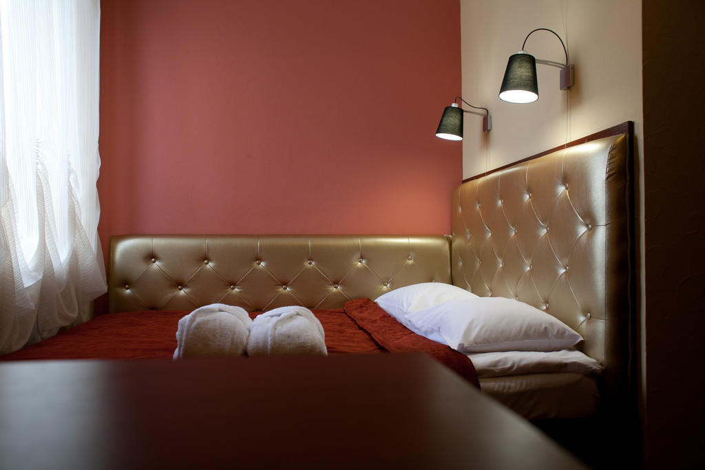 Pidkova Hotel Rivne Room photo